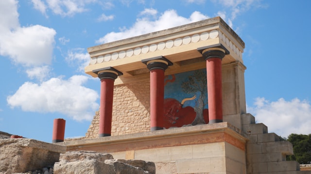 Palace of Knossos – Minoan palace in Crete